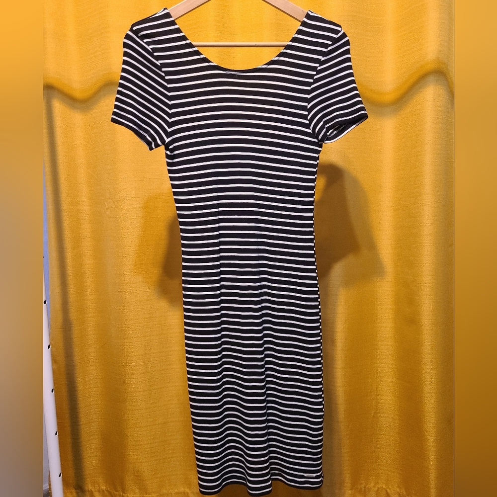 NWOT Volcom Bodycon Dress - Size M